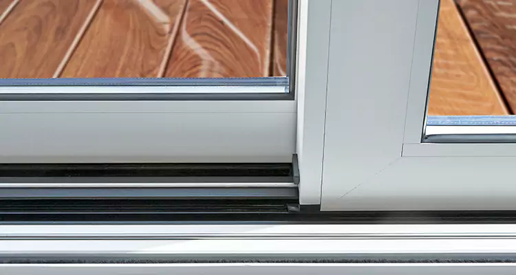Patio Doors Leaking Water Issue Repair Services in Land O' Lakes, FL